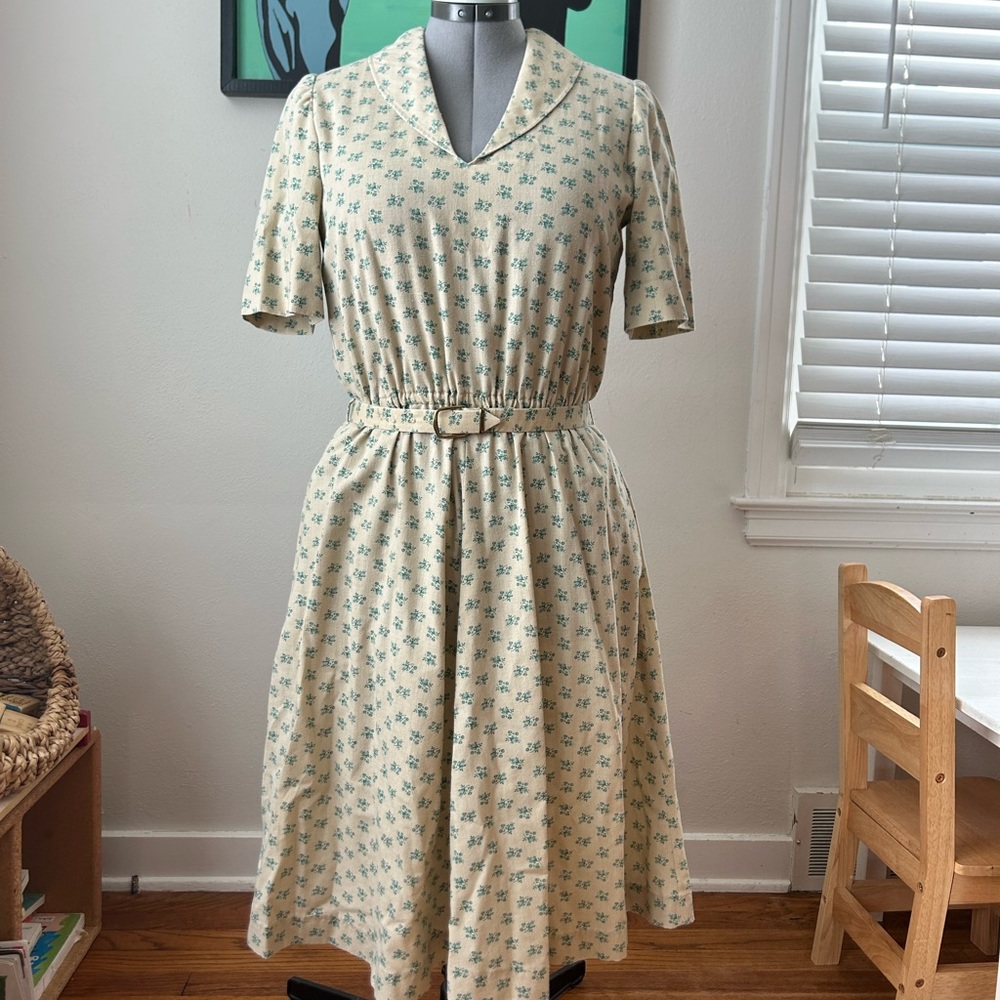 Vintage handmade 1950’s a-line midi shirt dress w/pockets!  medium-large size